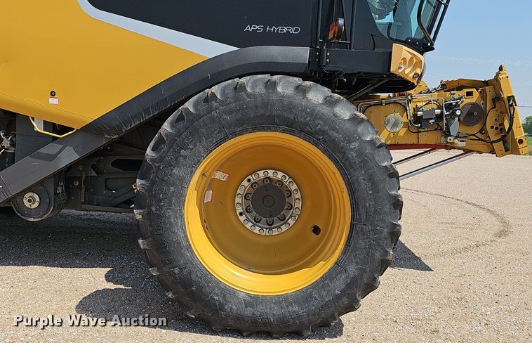 image for item DP0914 2012 Claas 750  combine