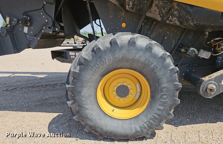 image for item DP0914 2012 Claas 750  combine