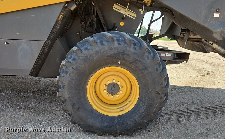 image for item DP0914 2012 Claas 750  combine