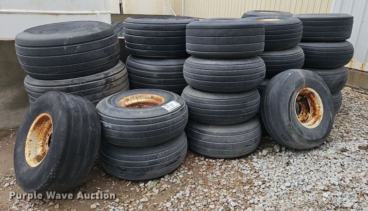 image for item DP0931 (30) applicator tires and wheels