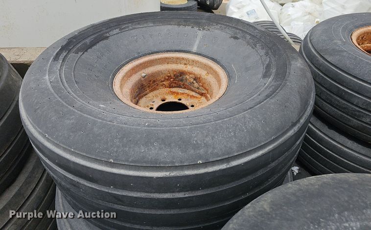 image for item DP0931 (30) applicator tires and wheels