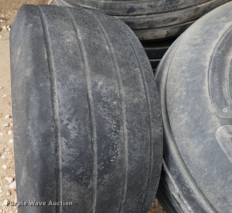 image for item DP0931 (30) applicator tires and wheels