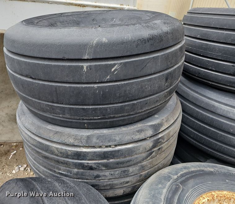 image for item DP0931 (30) applicator tires and wheels