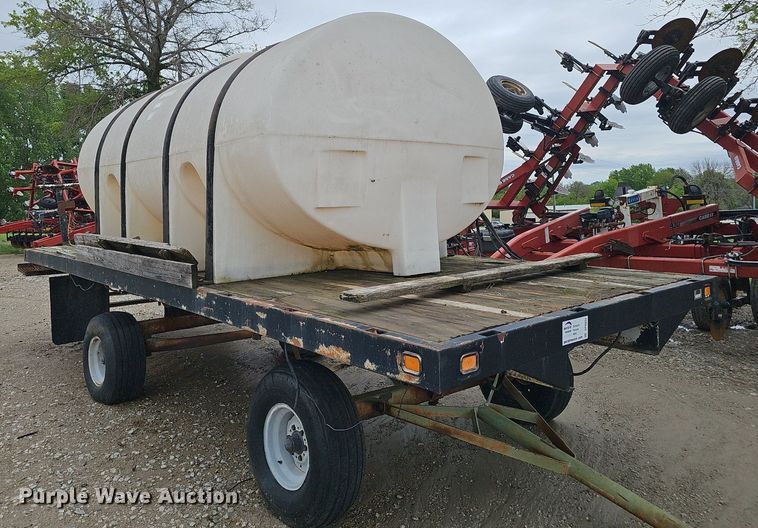 image for item DP0932 Knapheide flatbed with tank