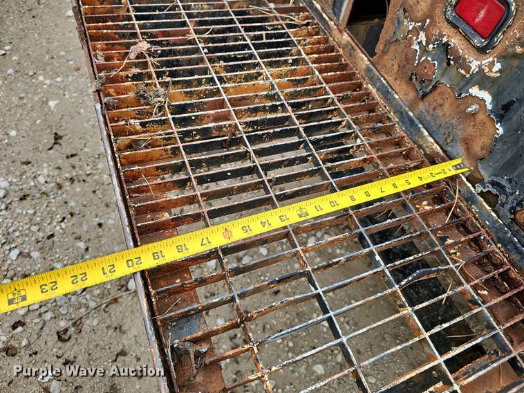 image for item DP0932 Knapheide flatbed with tank