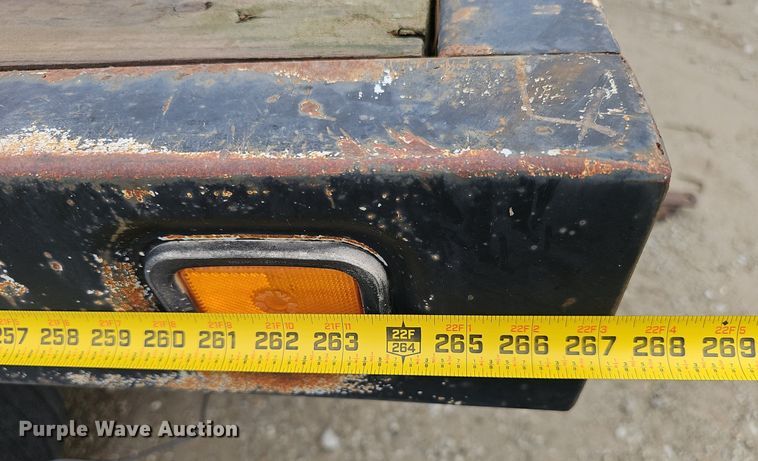 image for item DP0932 Knapheide flatbed with tank