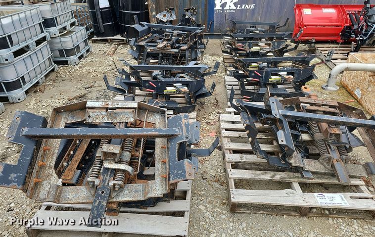 image for item DP0933 (18) receiver hitches