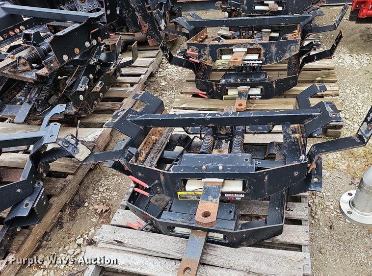 image for item DP0933 (18) receiver hitches