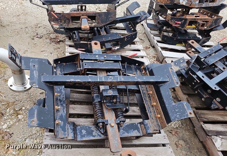 image for item DP0933 (18) receiver hitches