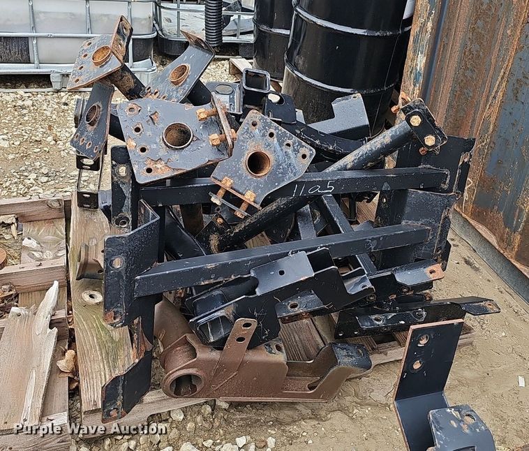 image for item DP0933 (18) receiver hitches