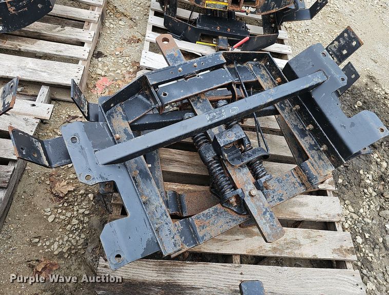 image for item DP0933 (18) receiver hitches