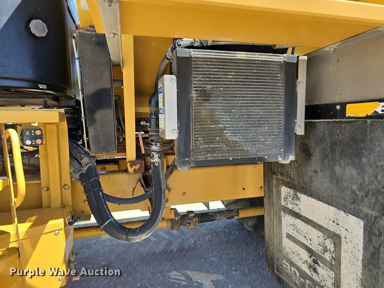 image for item DP0934 2010 TerraGator 8204 spreader