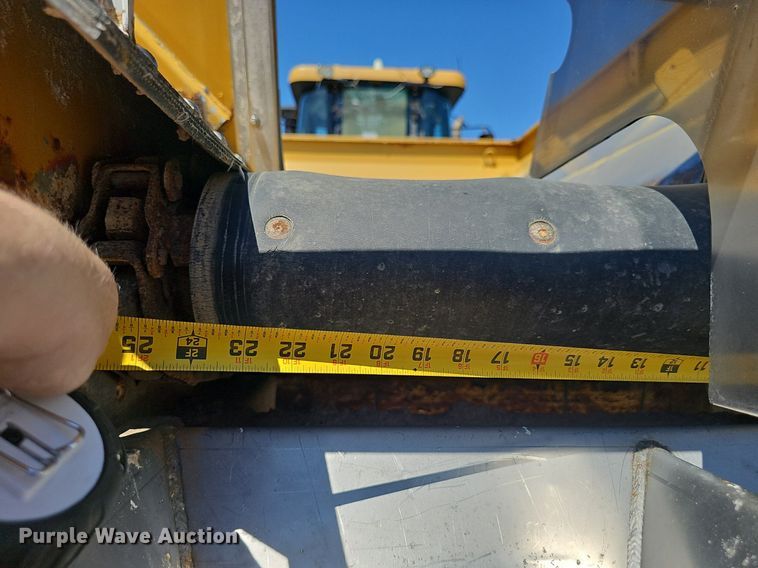 image for item DP0934 2010 TerraGator 8204 spreader