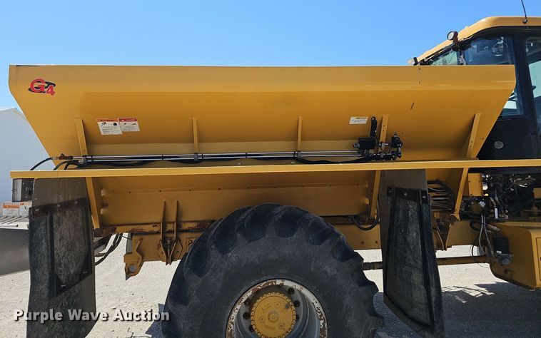 image for item DP0934 2010 TerraGator 8204 spreader
