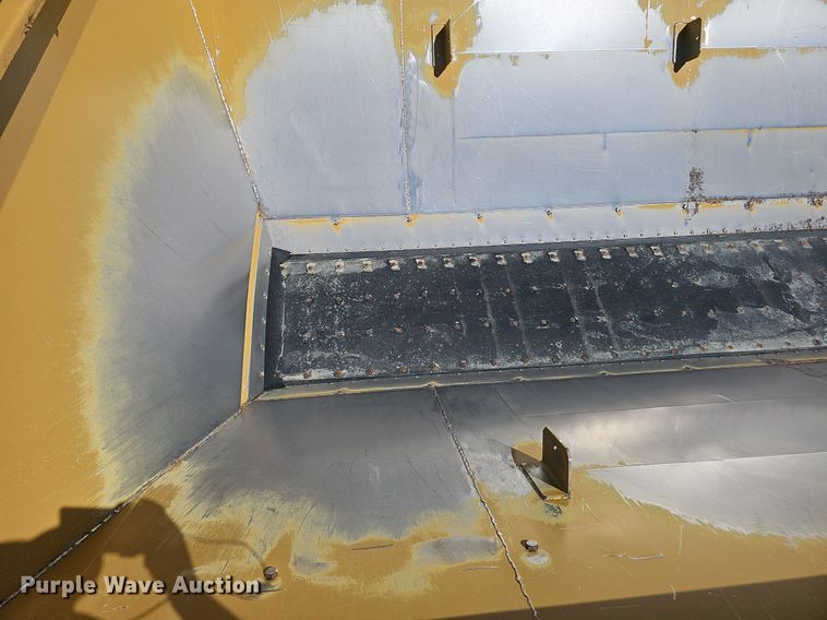 image for item DP0934 2010 TerraGator 8204 spreader