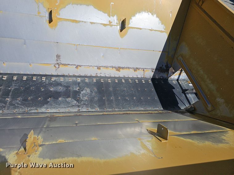 image for item DP0934 2010 TerraGator 8204 spreader