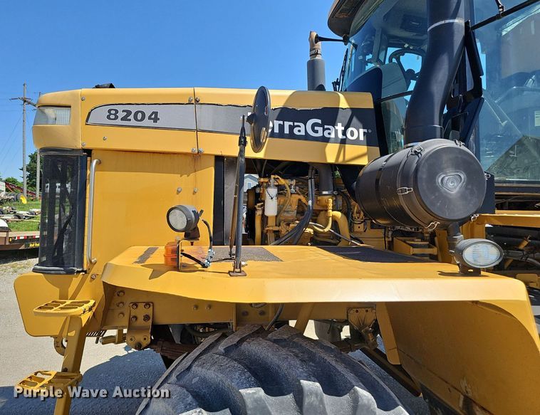 image for item DP0934 2010 TerraGator 8204 spreader