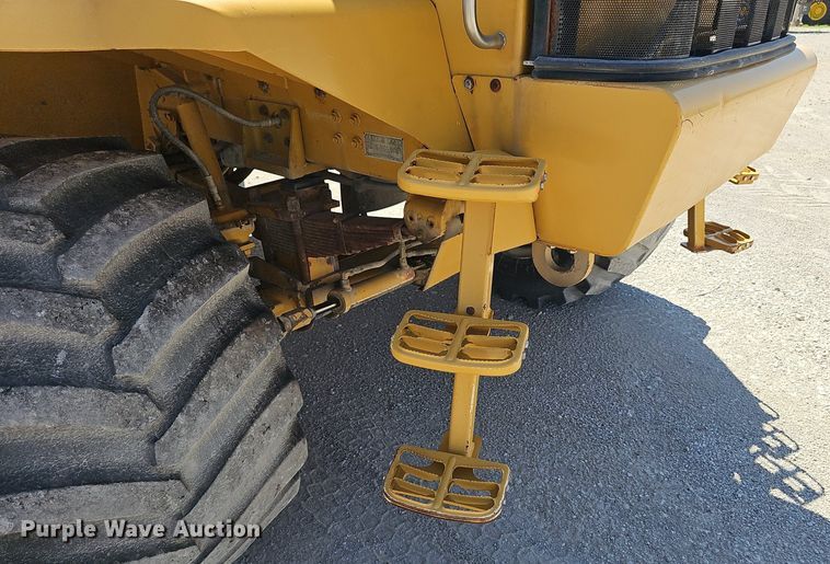 image for item DP0934 2010 TerraGator 8204 spreader