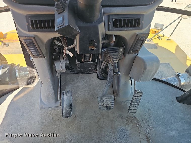 image for item DP0934 2010 TerraGator 8204 spreader