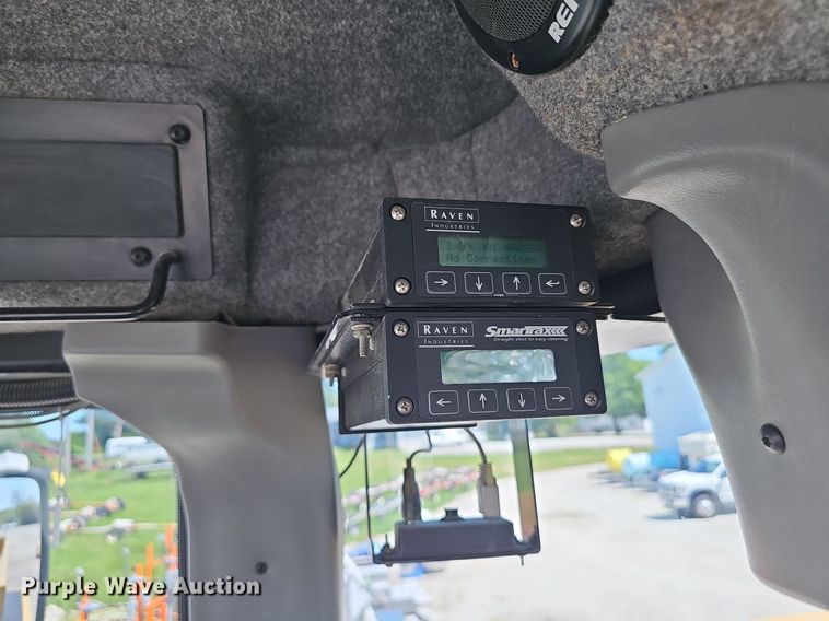 image for item DP0934 2010 TerraGator 8204 spreader