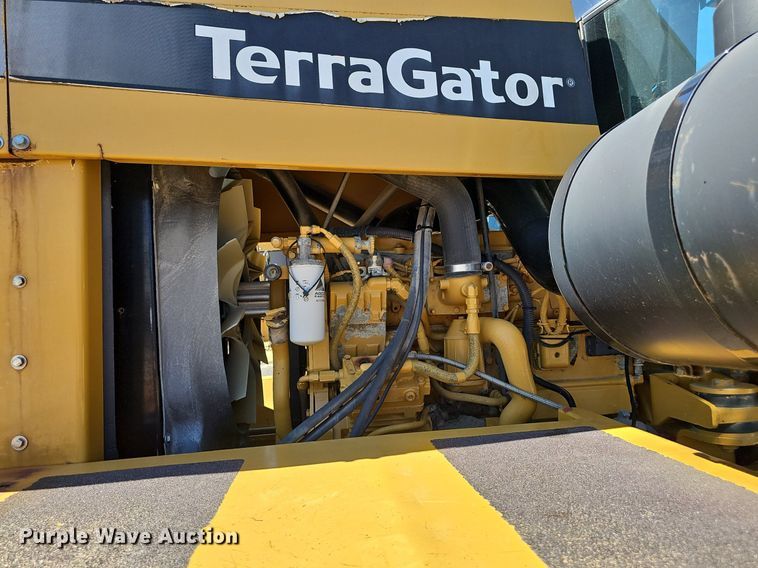 image for item DP0934 2010 TerraGator 8204 spreader