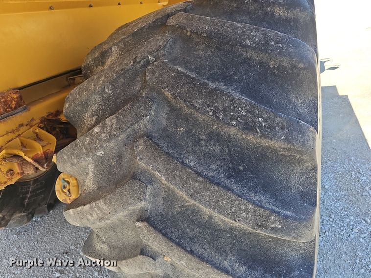 image for item DP0934 2010 TerraGator 8204 spreader