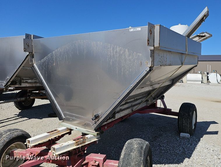 image for item DP0934 2010 TerraGator 8204 spreader