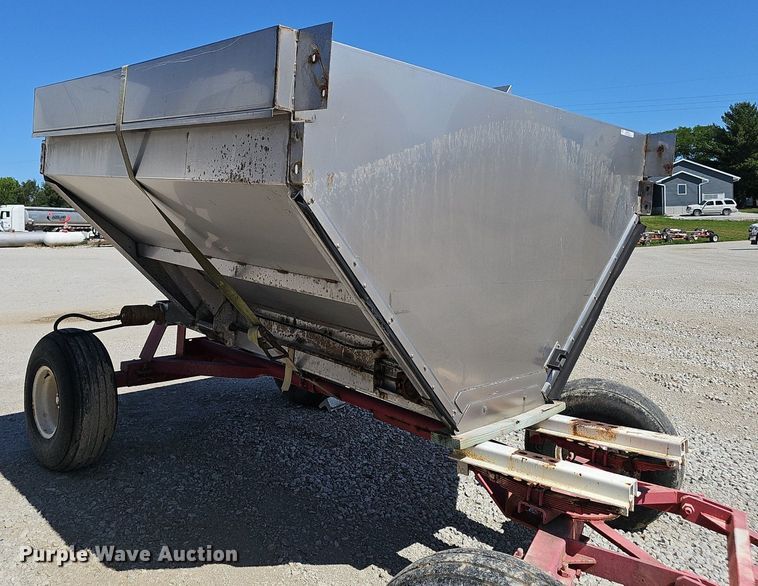 image for item DP0934 2010 TerraGator 8204 spreader