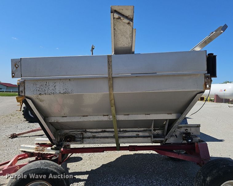 image for item DP0934 2010 TerraGator 8204 spreader