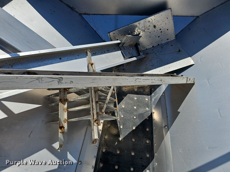 image for item DP0934 2010 TerraGator 8204 spreader