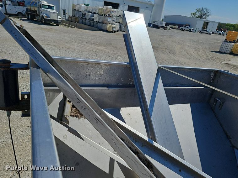 image for item DP0934 2010 TerraGator 8204 spreader