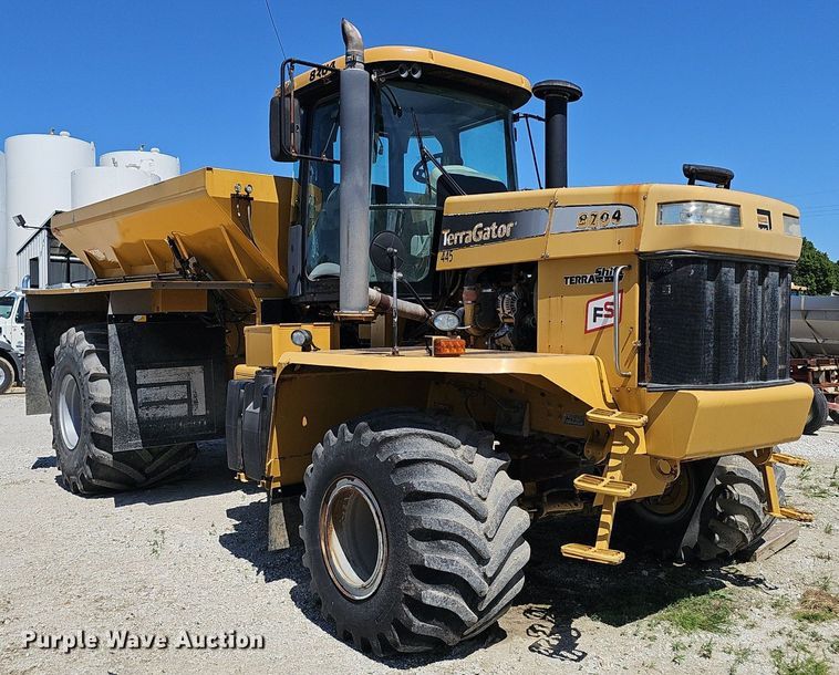 image for item DP0935 2010 TerraGator 8204 spreader