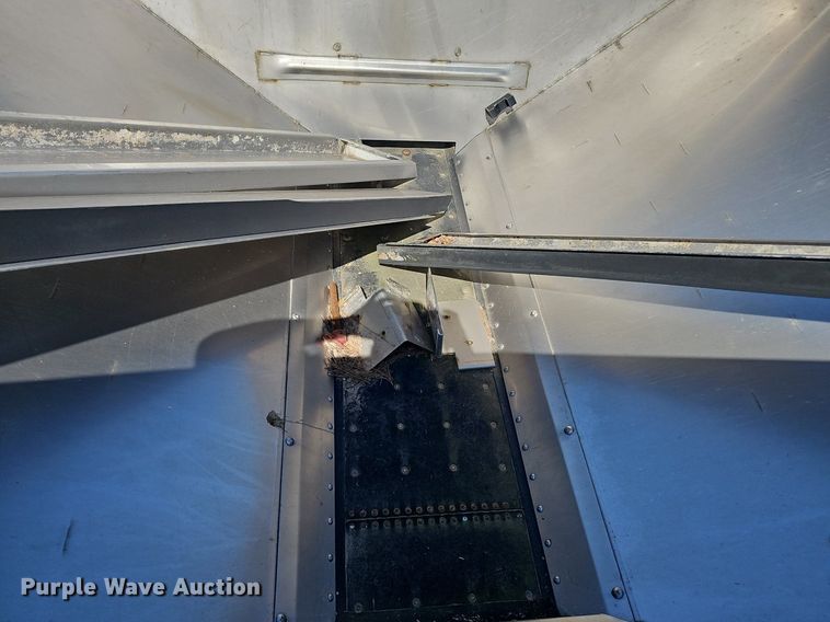 image for item DP0935 2010 TerraGator 8204 spreader