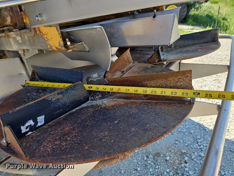 image for item DP0935 2010 TerraGator 8204 spreader