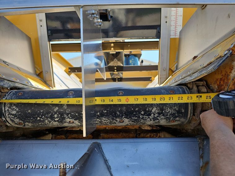 image for item DP0935 2010 TerraGator 8204 spreader