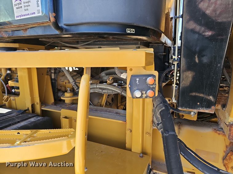 image for item DP0935 2010 TerraGator 8204 spreader