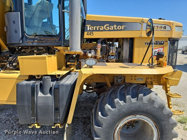 image for item DP0935 2010 TerraGator 8204 spreader
