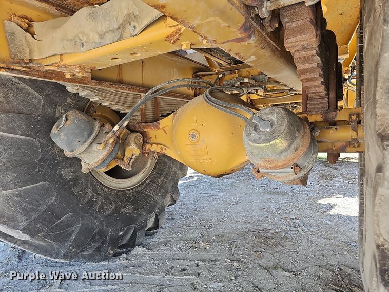 image for item DP0935 2010 TerraGator 8204 spreader