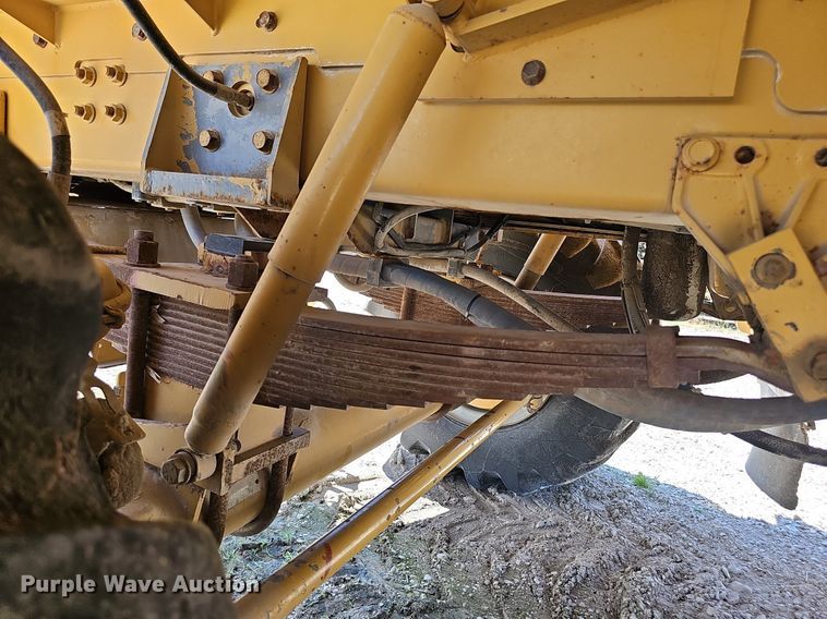 image for item DP0935 2010 TerraGator 8204 spreader