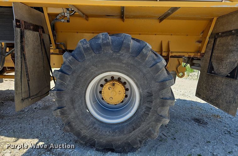 image for item DP0935 2010 TerraGator 8204 spreader