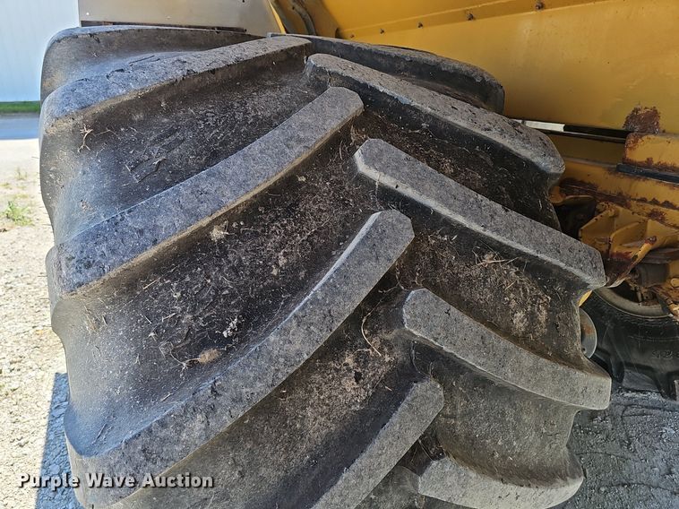 image for item DP0935 2010 TerraGator 8204 spreader