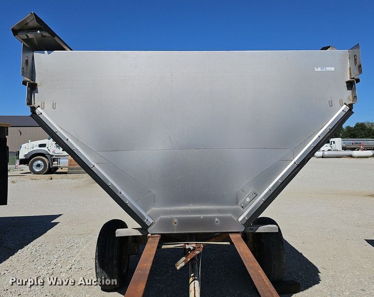 image for item DP0935 2010 TerraGator 8204 spreader