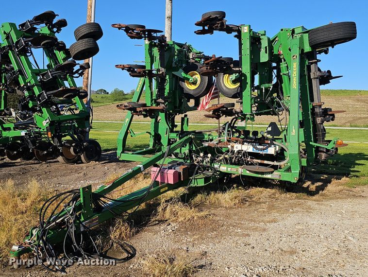 image for item DP6417 John Deere 2510H NH3 applicator