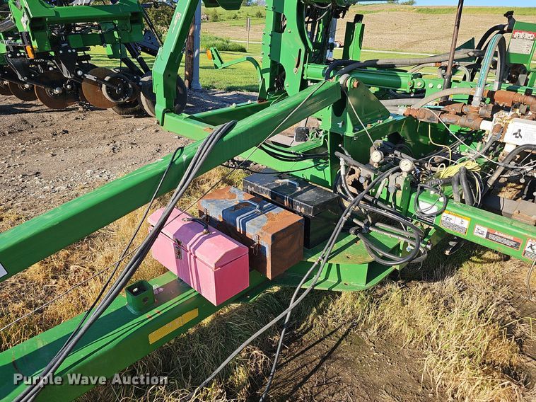 image for item DP6417 John Deere 2510H NH3 applicator