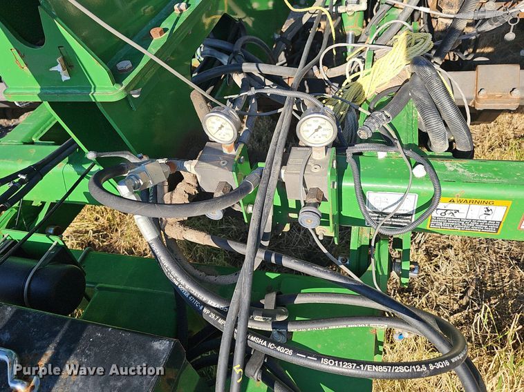 image for item DP6417 John Deere 2510H NH3 applicator