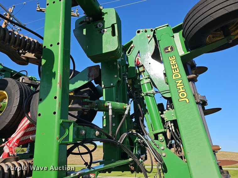 image for item DP6417 John Deere 2510H NH3 applicator