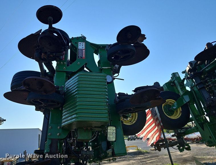 image for item DP6417 John Deere 2510H NH3 applicator