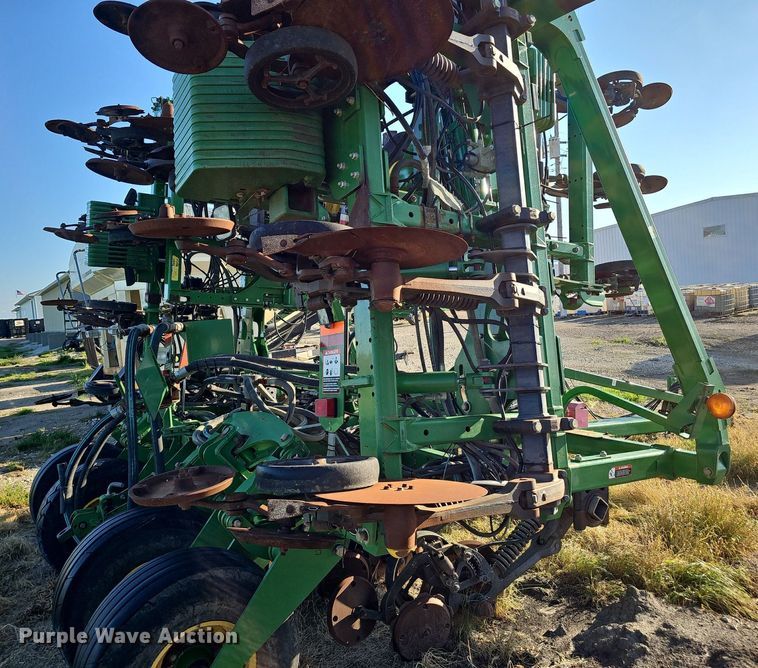 image for item DP6417 John Deere 2510H NH3 applicator