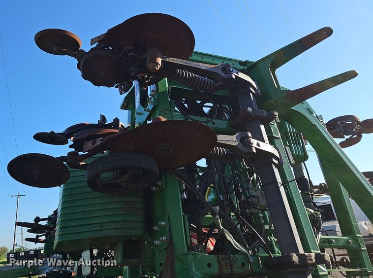 image for item DP6417 John Deere 2510H NH3 applicator
