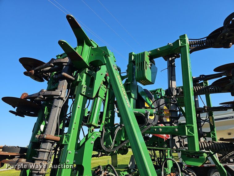 image for item DP6417 John Deere 2510H NH3 applicator